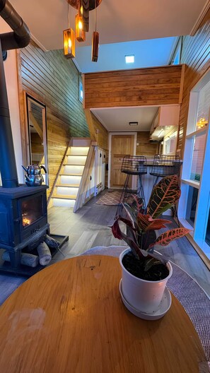 Comfort Mobile Home, Mountain View | Private kitchen | Highchair - Karaaslan Kamping Tesisleri (Basiskele)