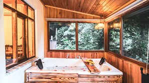 Comfort Villa, Mountain View | Desk, laptop workspace, free WiFi, bed sheets - Karaaslan Kamping Tesisleri (Basiskele)