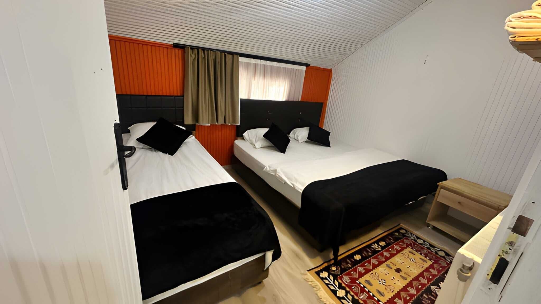 Deluxe Bungalow, Balcony, Mountain View | Desk, laptop workspace, free WiFi, bed sheets