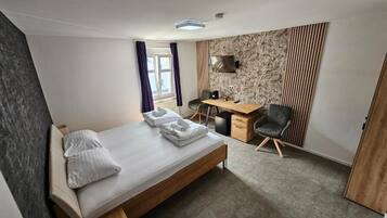 Caja de seguridad en la habitación, escritorio y wifi gratis