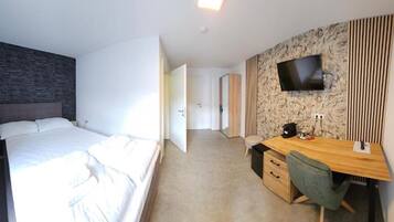 Zimmersafe, Schreibtisch, kostenloses WLAN