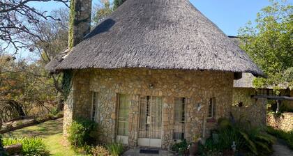 Beautiful round shaped cottage - 2094