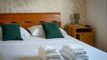 Iron/ironing board, free WiFi, bed sheets, wheelchair access