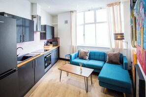 Televisión, oficina