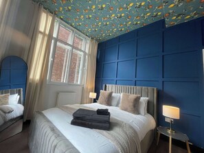 2 soverom, strykejern/-brett, wi-fi og sengetøy