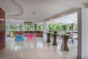 تناول الطعام