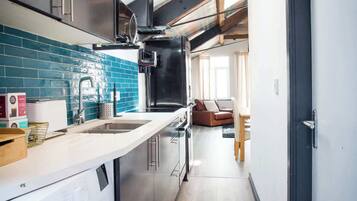 Fridge, microwave, oven, dishwasher