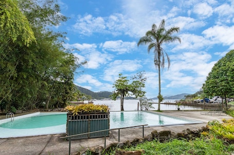 Pool. Paraíso em Angra dos Reis - Suite Dupla | IBIZA