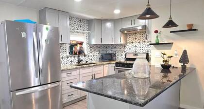 Lookout Mountain in your view and Clear Creek 5 minutes.