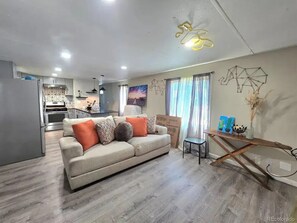 Living area -  Lookout Mountain in your view and Clear Creek 5 minutes. (Golden)