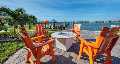 Soothing hotel suites with AC in Treasure Island