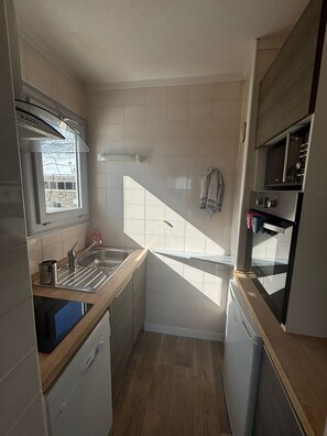 Private kitchen - Super apartment at the foot of the slopes in Saint Lary Soulan - Residence Montreal (Saint-Lary-Soulan)