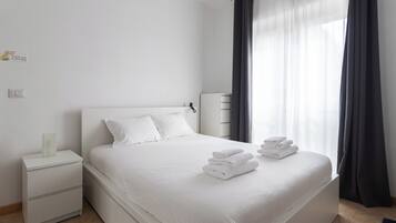 Bügeleisen/Bügelbrett, kostenloses WLAN, Bettwäsche