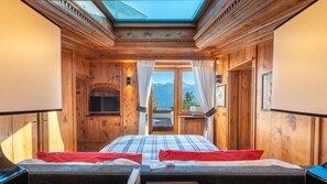 Iron/ironing board, free WiFi, bed sheets - Chalet Fenice by My Villa Collection (Cortina d'Ampezzo)