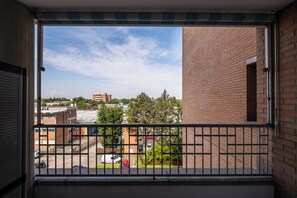 Basic Apartment, Balcony | Balcony