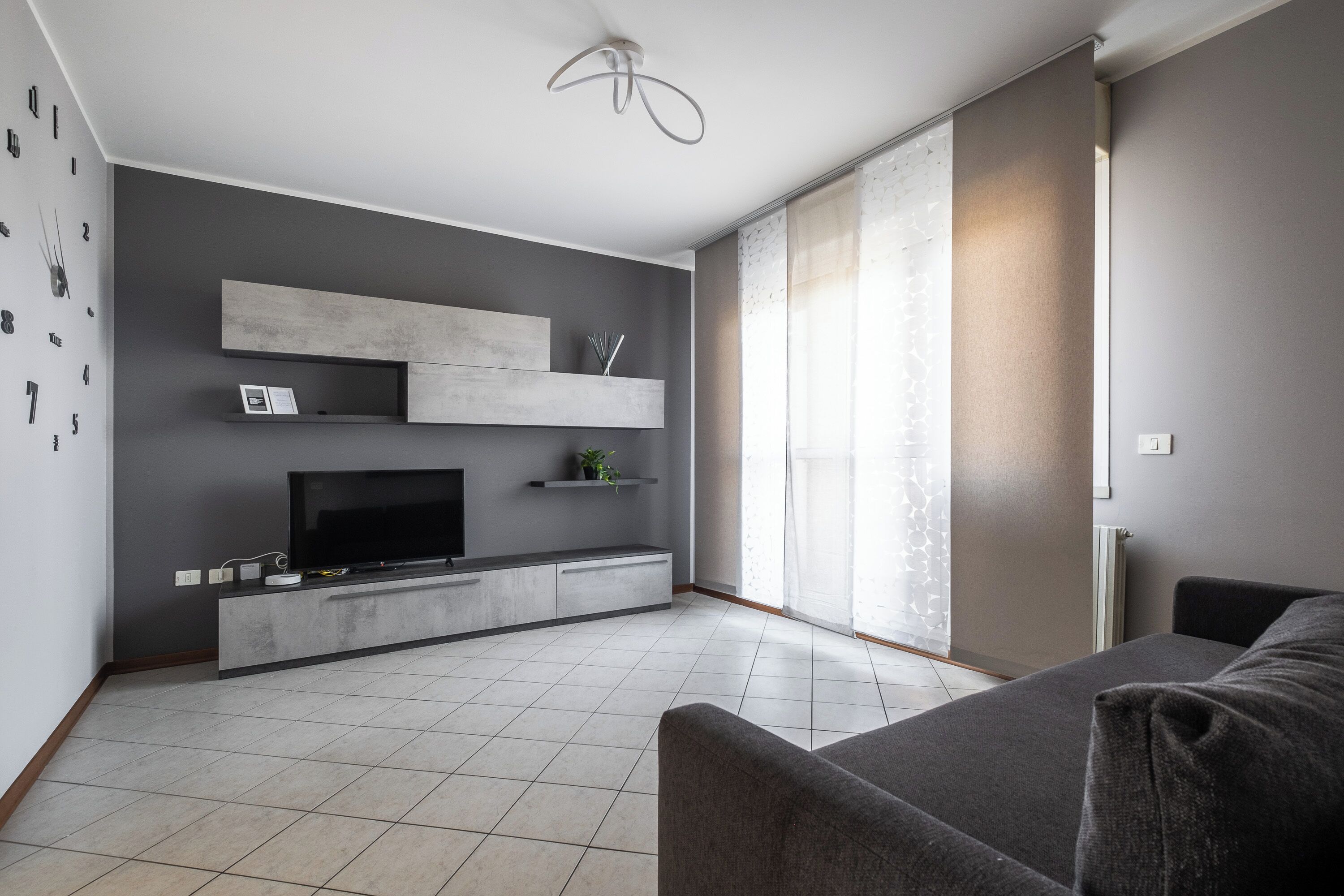 Departamento básico, balcón | Área de sala de estar