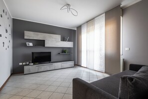 Apartemen Basic, balkon | Area keluarga