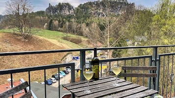 Suíte, sacada, vista para a montanha | Wi-Fi de cortesia