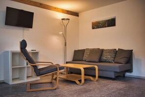 Huis, uitzicht op bergen | Woonruimte