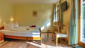 Comfort Double Room | Free WiFi - Pension zum Talwächter im Sandsteinidyll (Rathen)