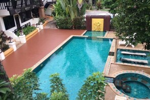 Outdoor pool - Sri Ping Resort (Chiang Mai)