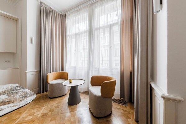 Luksushuoneisto, 2 makuuhuonetta, kaupunkinäköala | Oleskelualue | Älytelevisio, Netflix, DVD-soitin, maksullisia elokuvia