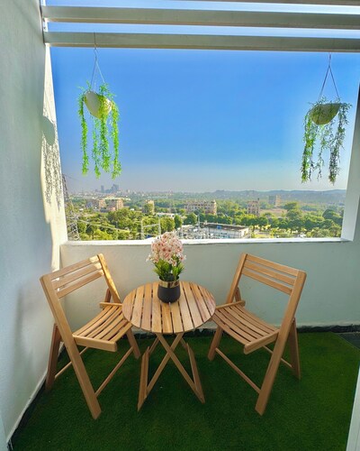 Luxury 1 BHK Apartment | Self Check-in | Islamabad