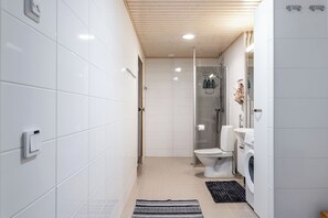 Comfort Apartment, Balcony | Bathroom