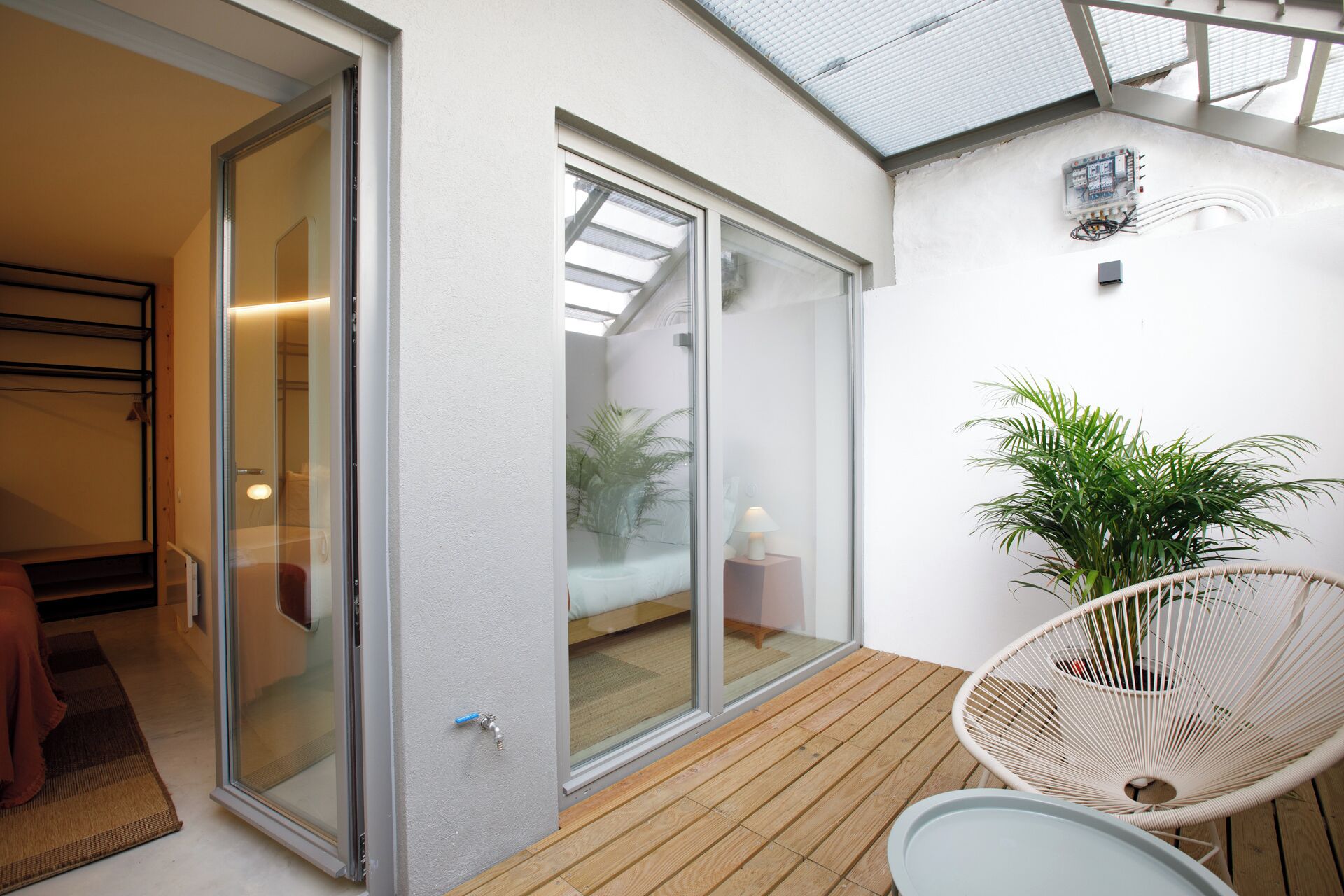 مكواة/لوح كي وملاءات أسرّة