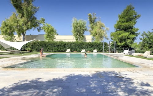 Villa 'Masseria Ceratonia - Gallipoli' with Sea View, Wi-Fi and Air Conditioning