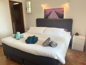 ملاءات للفراش لا تسبب الحساسية وواي فاي مجانًا وملاءات أسرّة