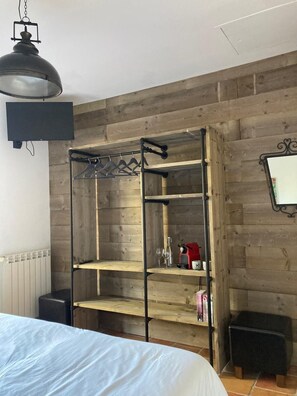 Chambre Double Deluxe, climatisation, vue jardin | Wi-Fi gratuit, draps fournis