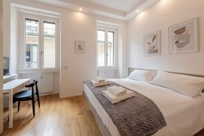 Suite Leonardo 1 | Värdeförvaringsskåp på rummet och mörkläggningsgardiner