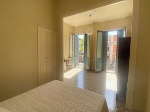 6 sovrum, strykjärn/strykbräda, gratis wi-fi och sängkläder