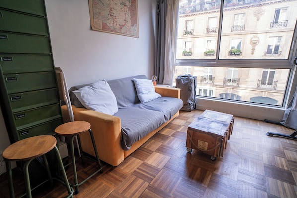 TV - Modern accommodation, near Parisian attractions (Paris)