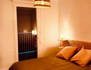 Fer et planche à repasser, Wi-Fi, draps fournis