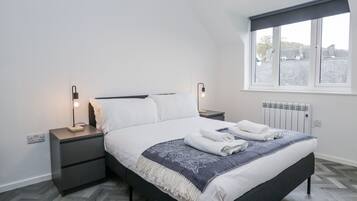 2 bedrooms, individually decorated, individually furnished, free WiFi