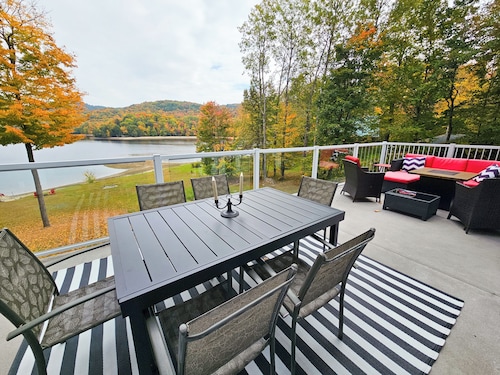 Le chalet bleu: vue imprenable et escapade en nature