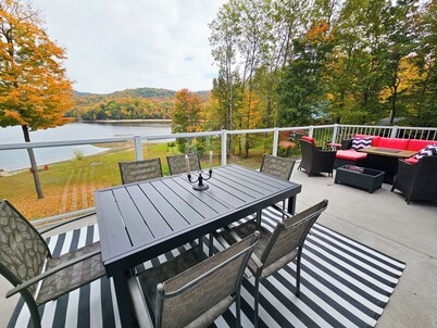 Le chalet bleu: vue imprenable et escapade en nature