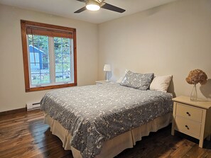 3 Schlafzimmer, Schreibtisch, kostenloses WLAN, Bettwäsche