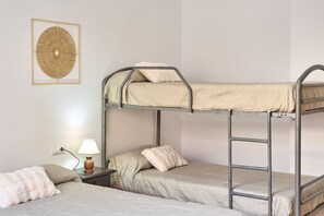 1 habitación y ropa de cama 