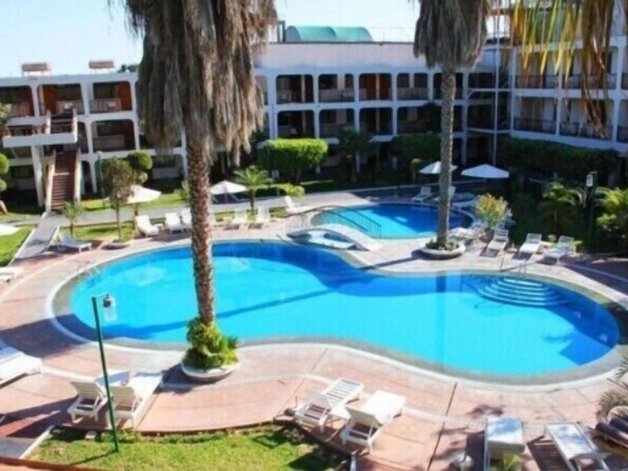 2 piscinas externas