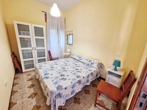 2 bedrooms, WiFi, bed sheets - Air-conditioned apartment with private terrace and parking space - Agnone Cilento (Montecorice)