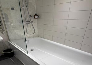 Hair dryer, towels - Stylish Central Manchester townhouse with parking - Pass the Keys (Manchester)