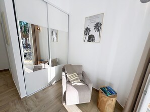 Interior - ✨ The Elegant Cannois – Stylish Studio with Balcony - Cannes hyper centre (Cannes)