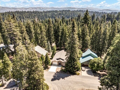 3-bedroom house in lovely Shaver Lake