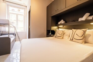 Comfort Quadruple Room, City View | Free WiFi