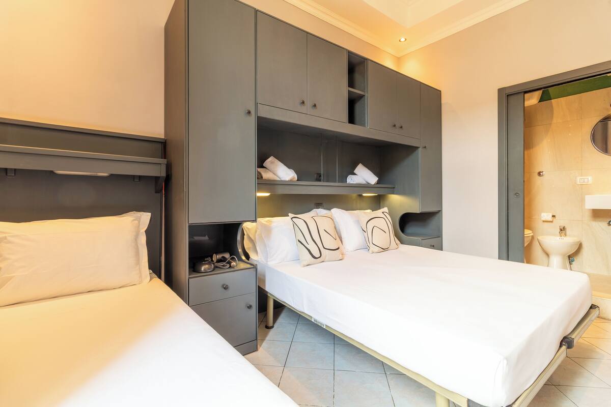 Family Room, City View | Free WiFi