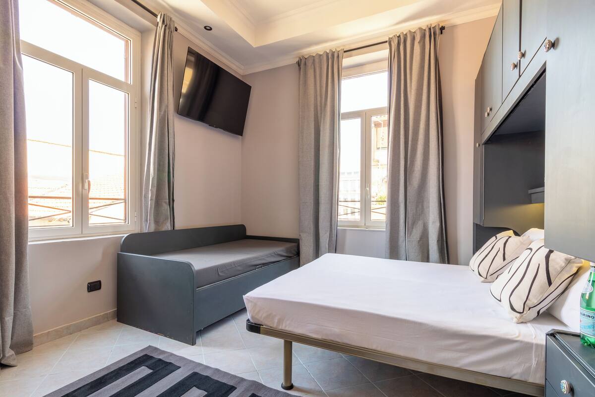 Comfort Quadruple Room, City View | Free WiFi