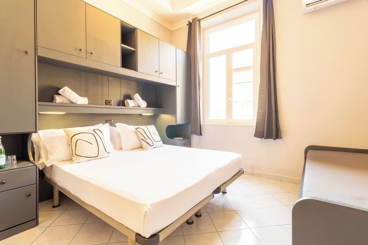 Comfort Quadruple Room, City View | Free WiFi